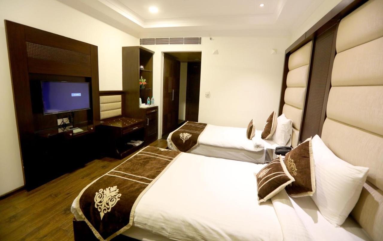 Hotel Pitrashish Pride Igi Intl Airport Delhi 외부 사진