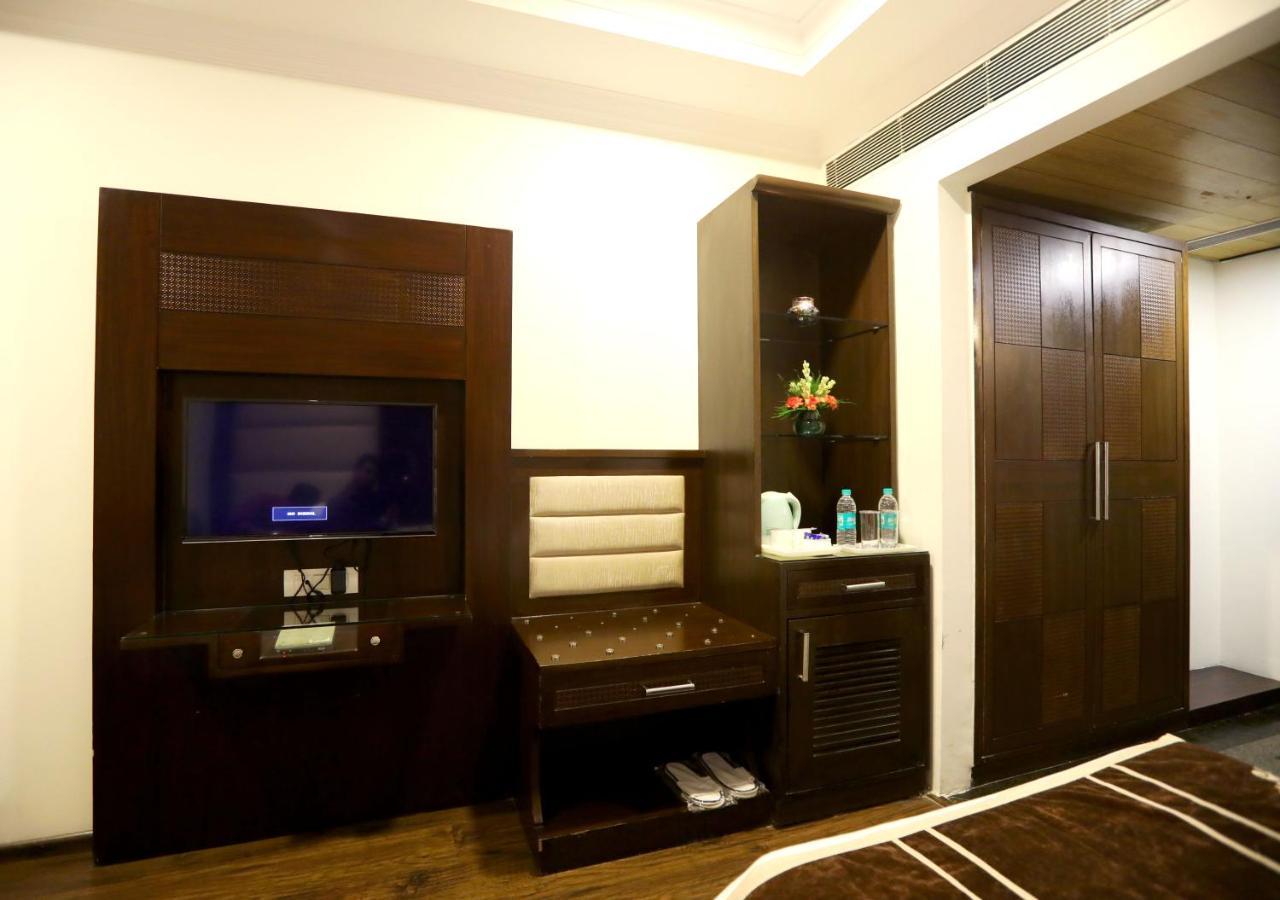 Hotel Pitrashish Pride Igi Intl Airport Delhi 외부 사진